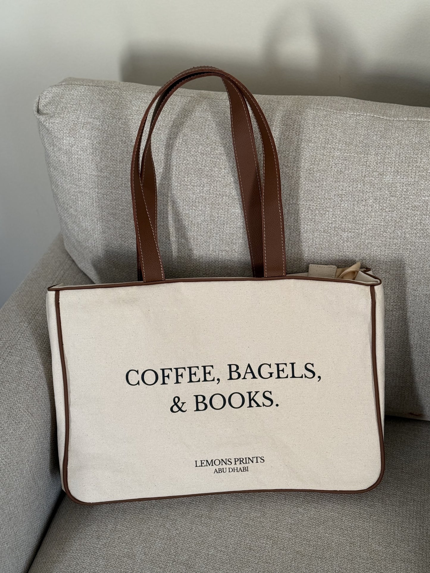 Laura 3.0 - Coffee, Bagels and Books